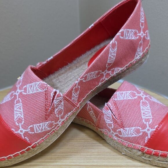 Michael Kors Kendrick Leather Toe-Cap Flats - Picture 7 of 16